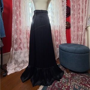 Gunnies Gunne Sax Black Maxi Skirt